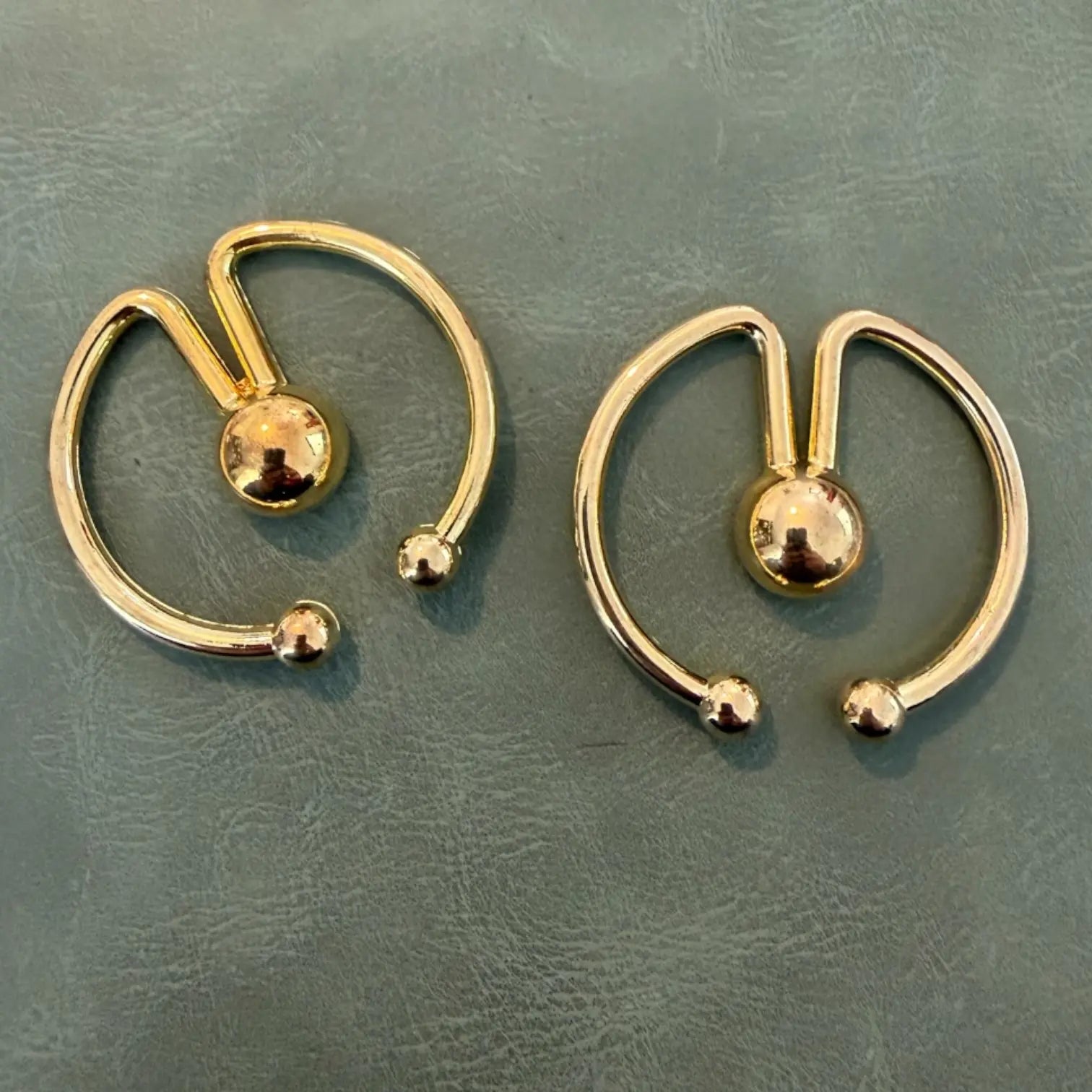 Метални халки Е-2316 Gold 4 см – Тип катарама, Отворен модел с топчета